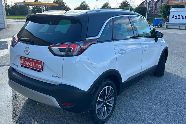 Hvid Opel Crossland X fra 2020