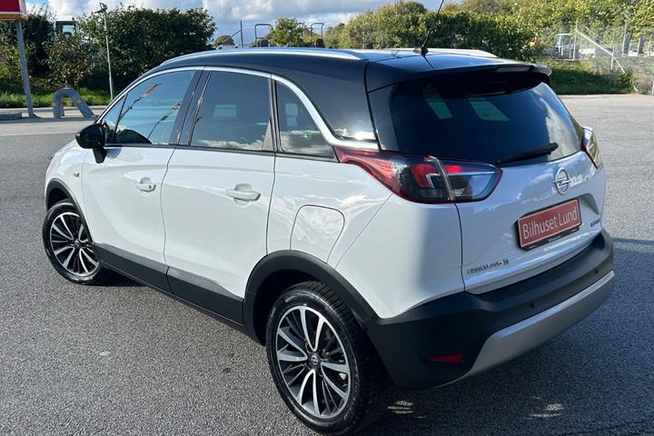 Hvid Opel Crossland X fra 2020