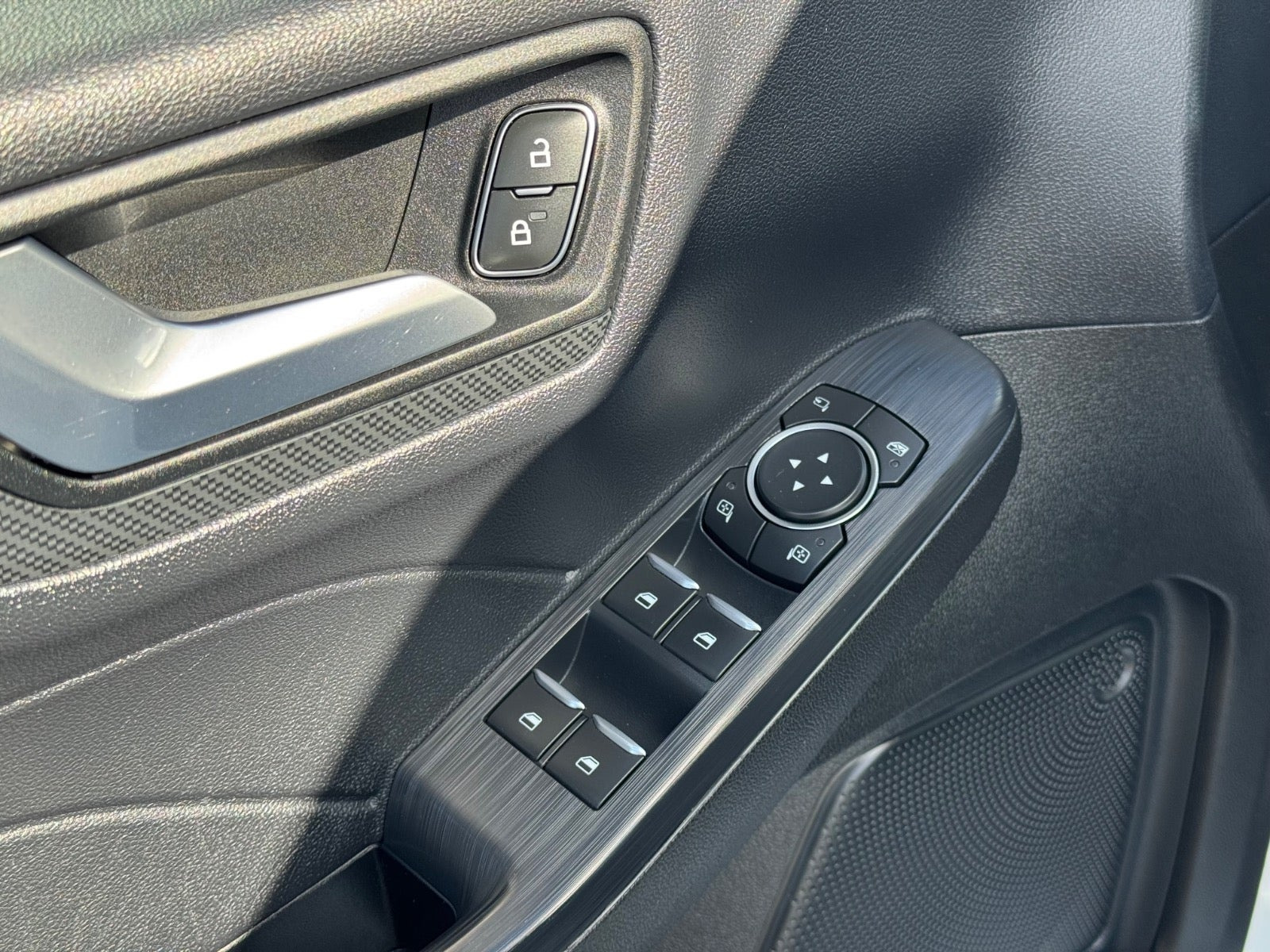 Hvid Ford Kuga fra 2022