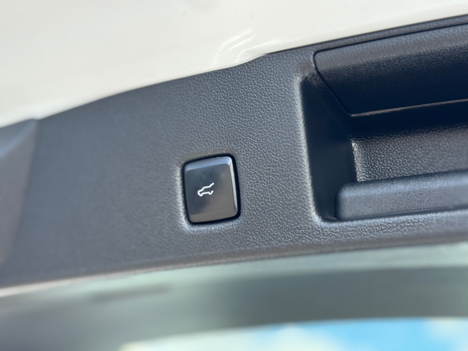 Hvid Ford Kuga fra 2022