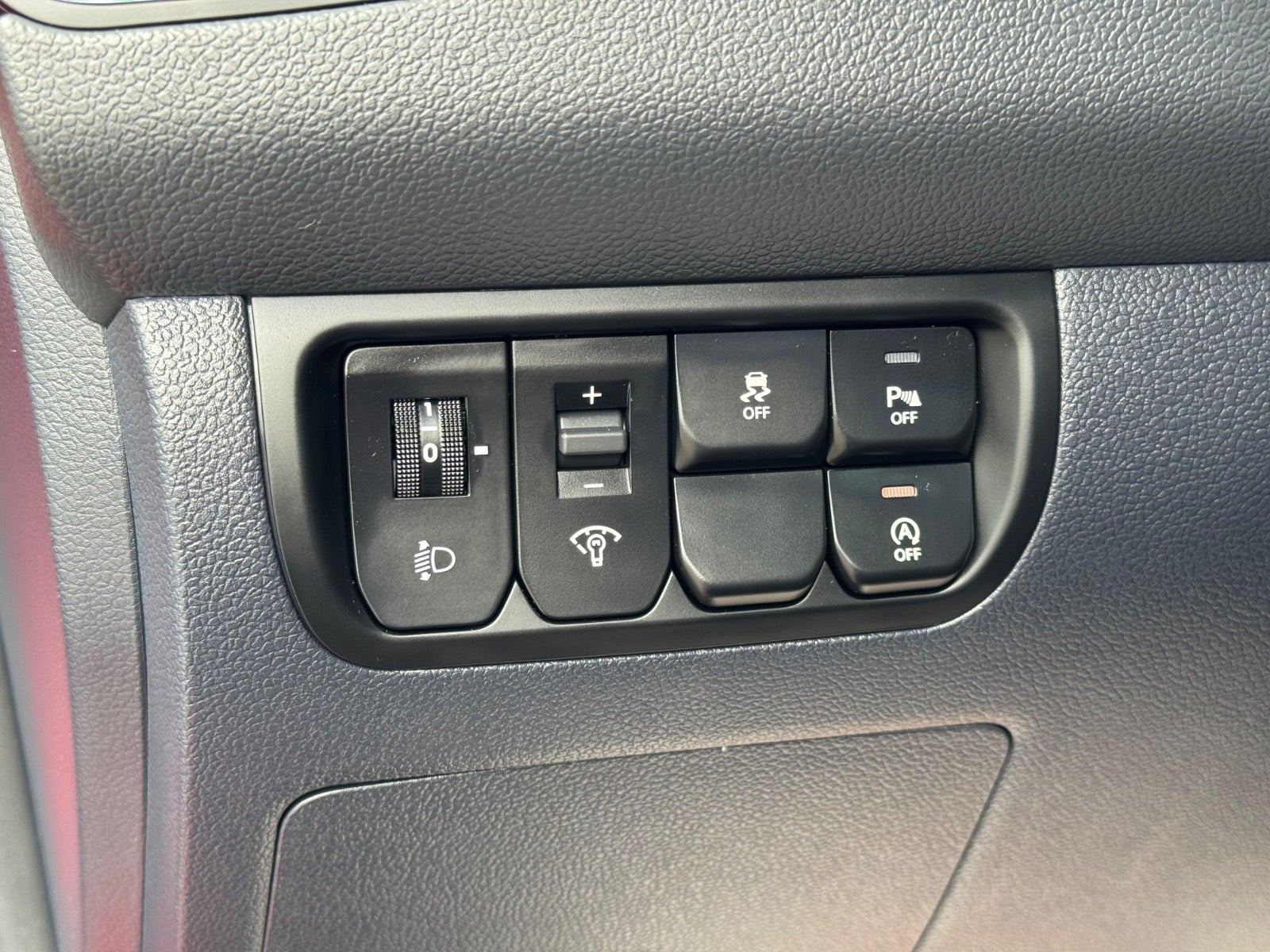 Grå Kia Rio fra 2015