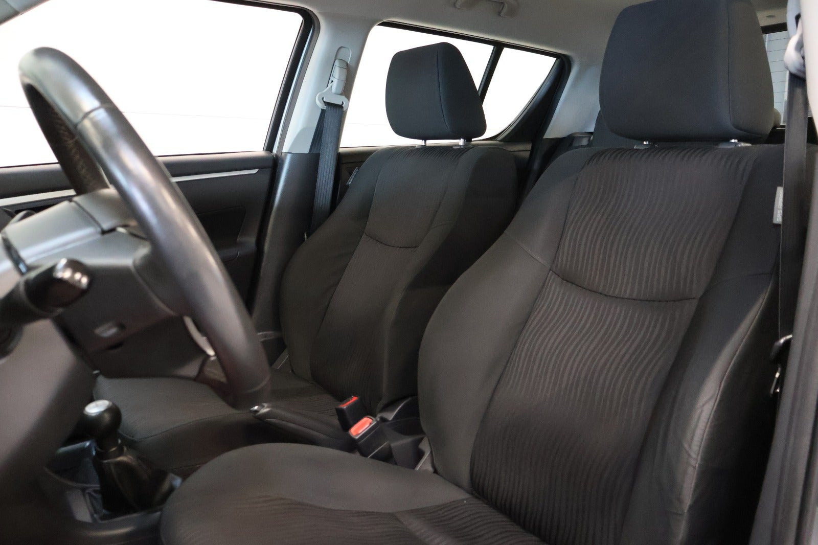 Grå Suzuki Swift fra 2010