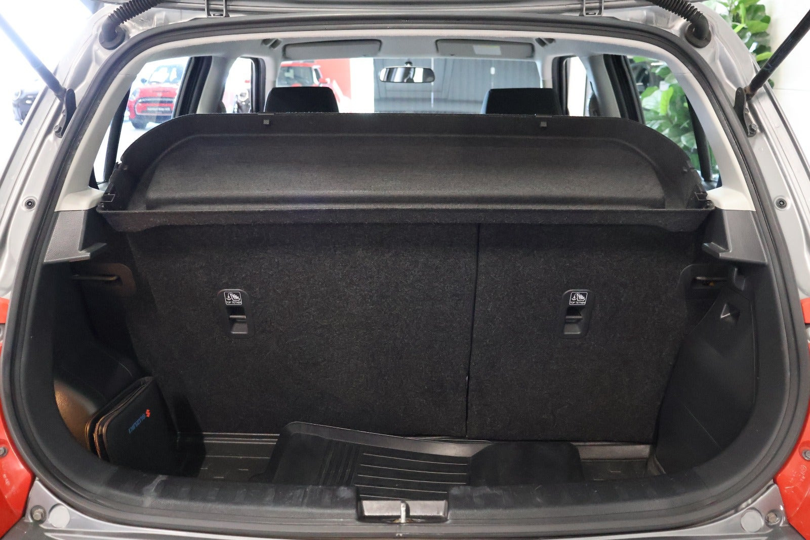 Grå Suzuki Swift fra 2010