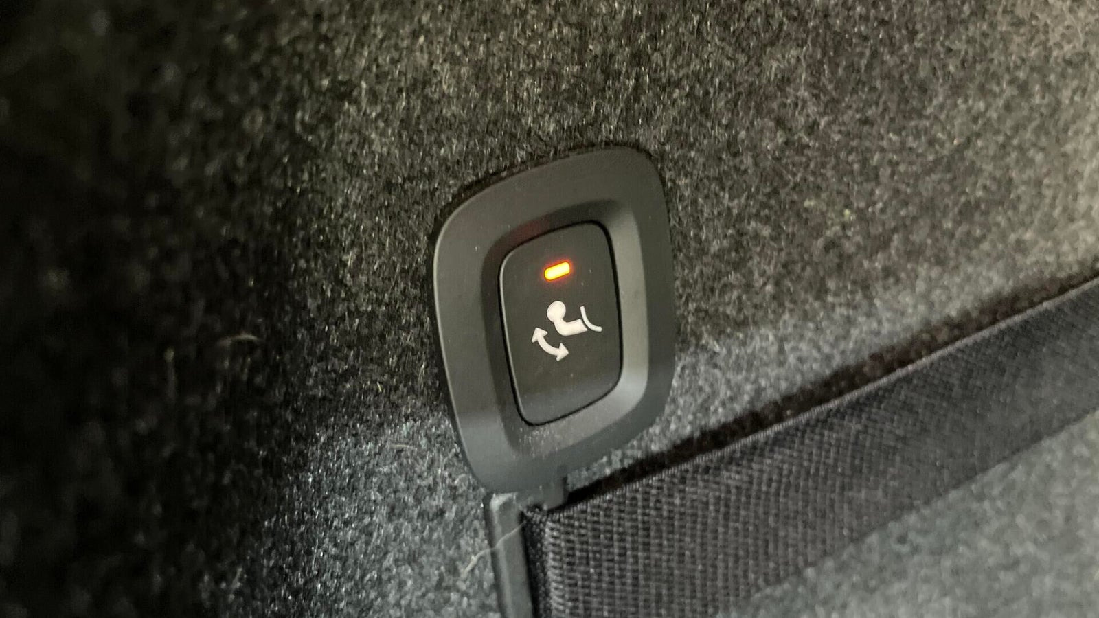 Sort Polestar 2 fra 2023