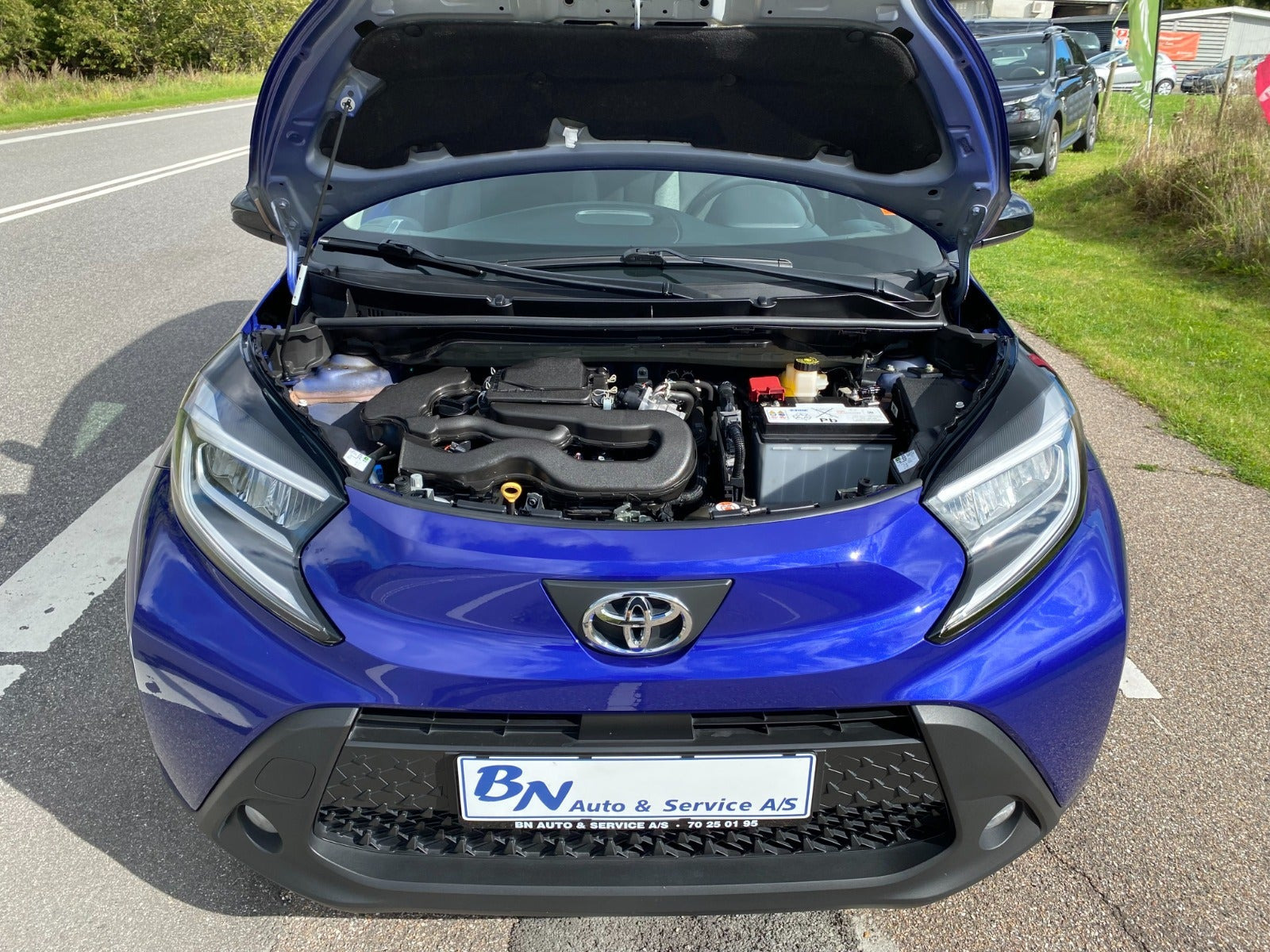 Blå Toyota Aygo X fra 2024