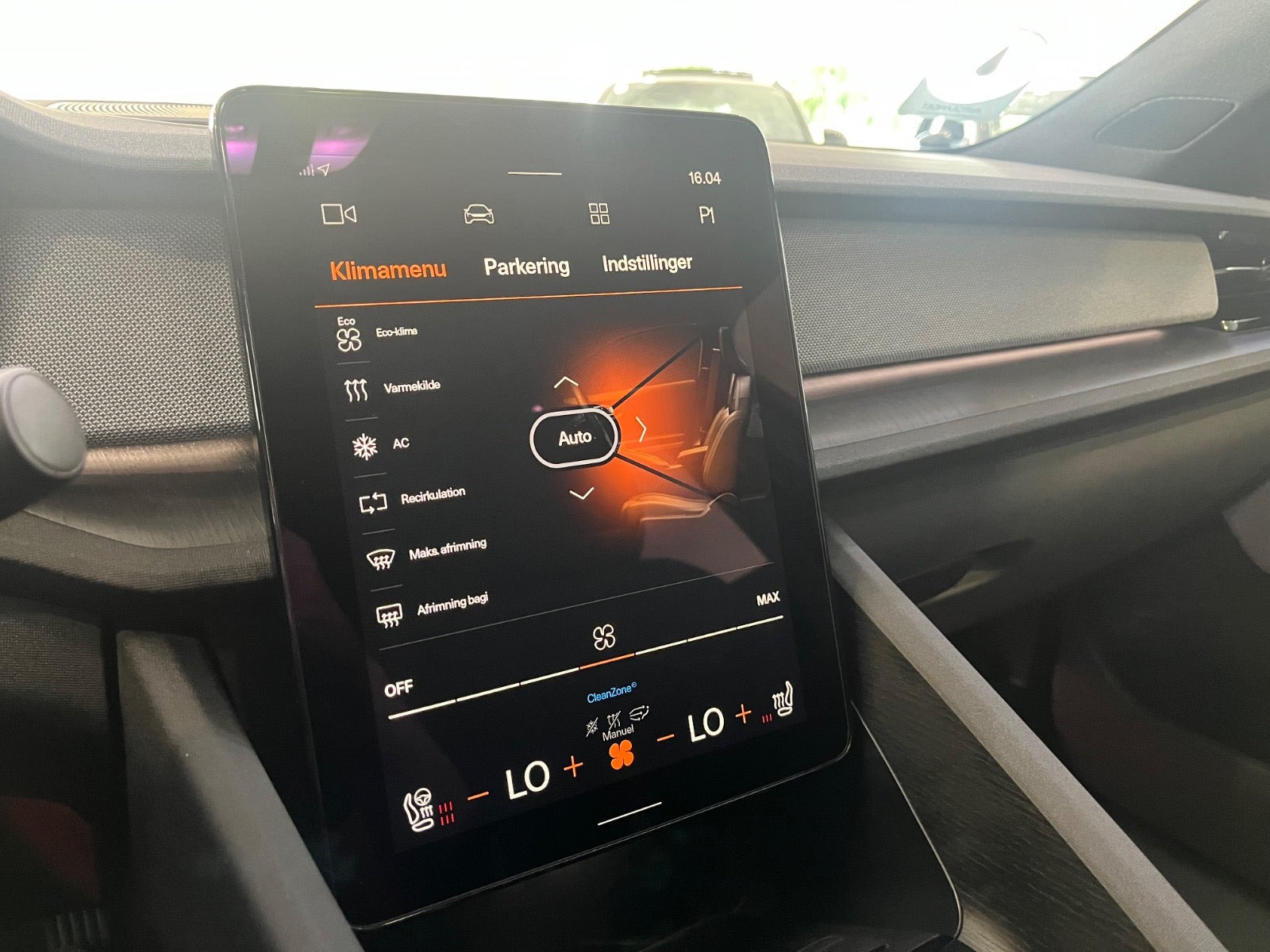Hvid Polestar 2 fra 2023
