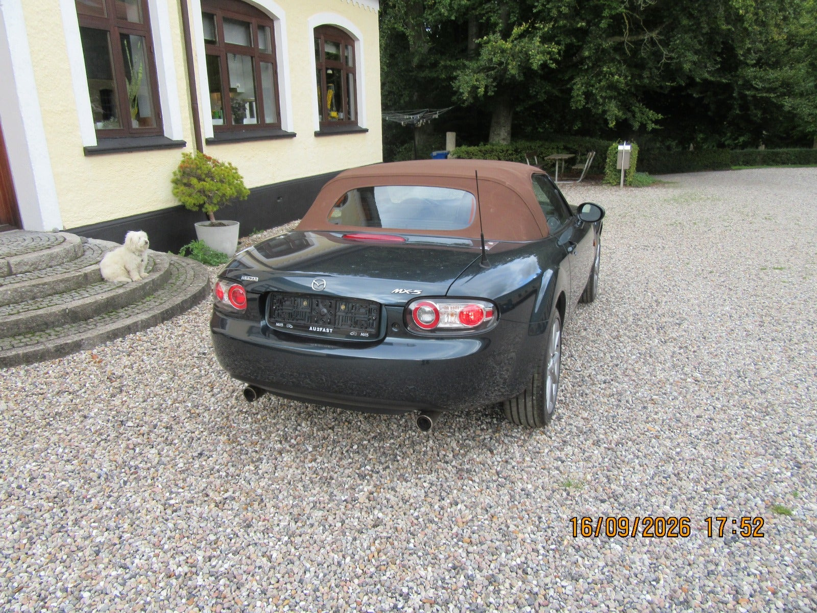 Grøn Mazda MX-5 fra 2006