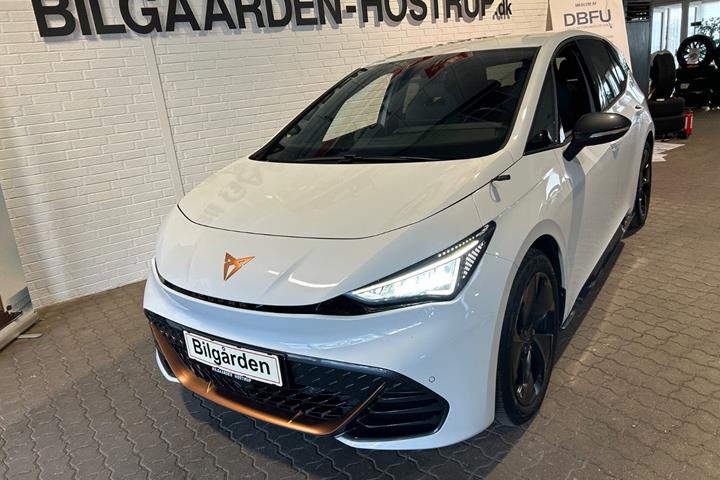 Hvid Cupra Born fra 2022 set udefra