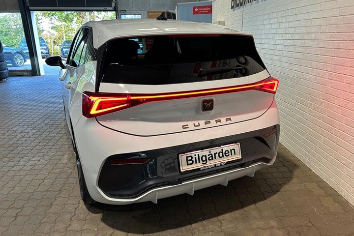 Hvid Cupra Born fra 2022