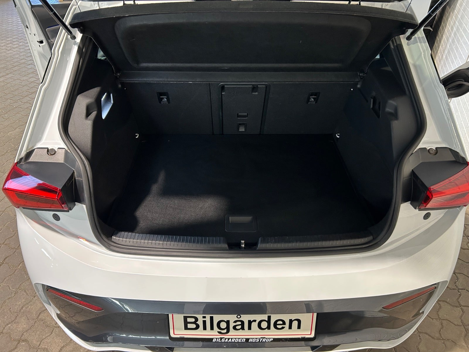 Hvid Cupra Born fra 2022