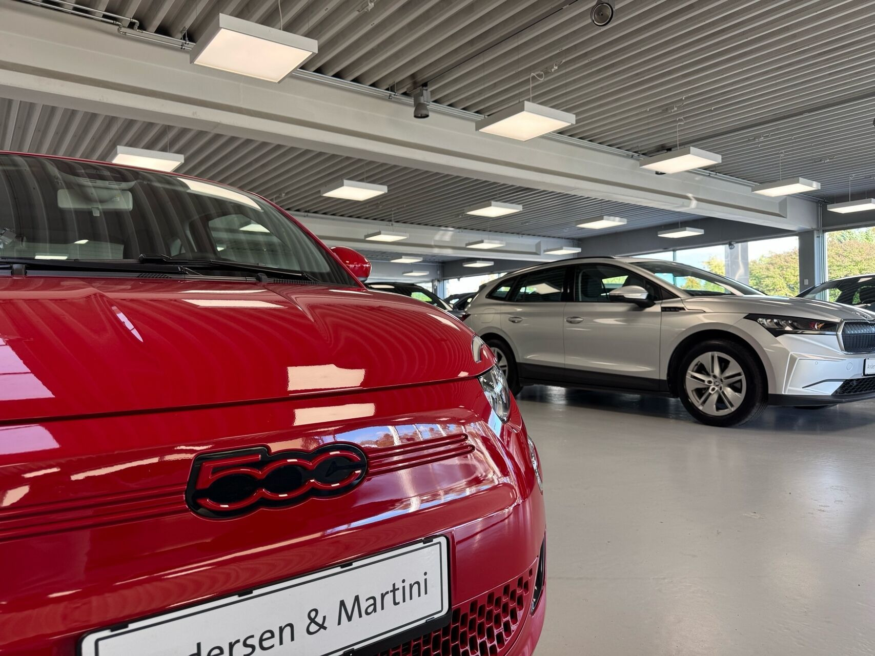 Rød Fiat 500e fra 2024