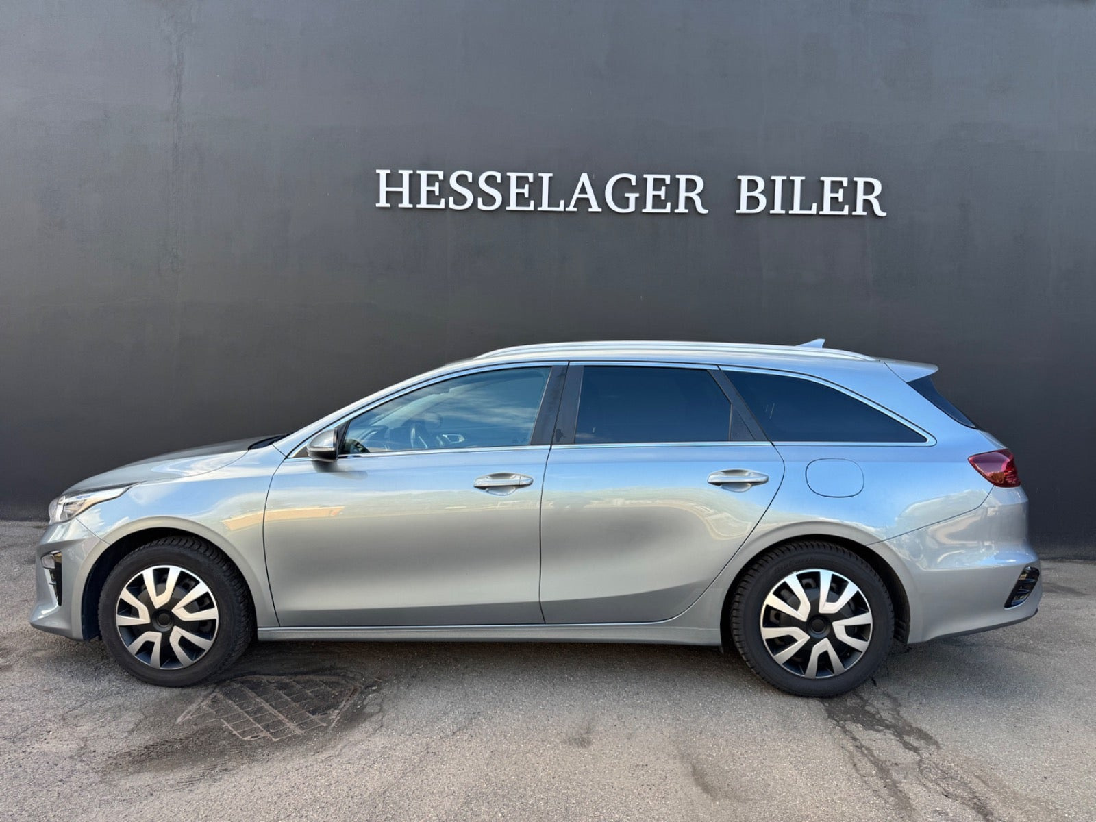 Grå Kia Ceed fra 2019