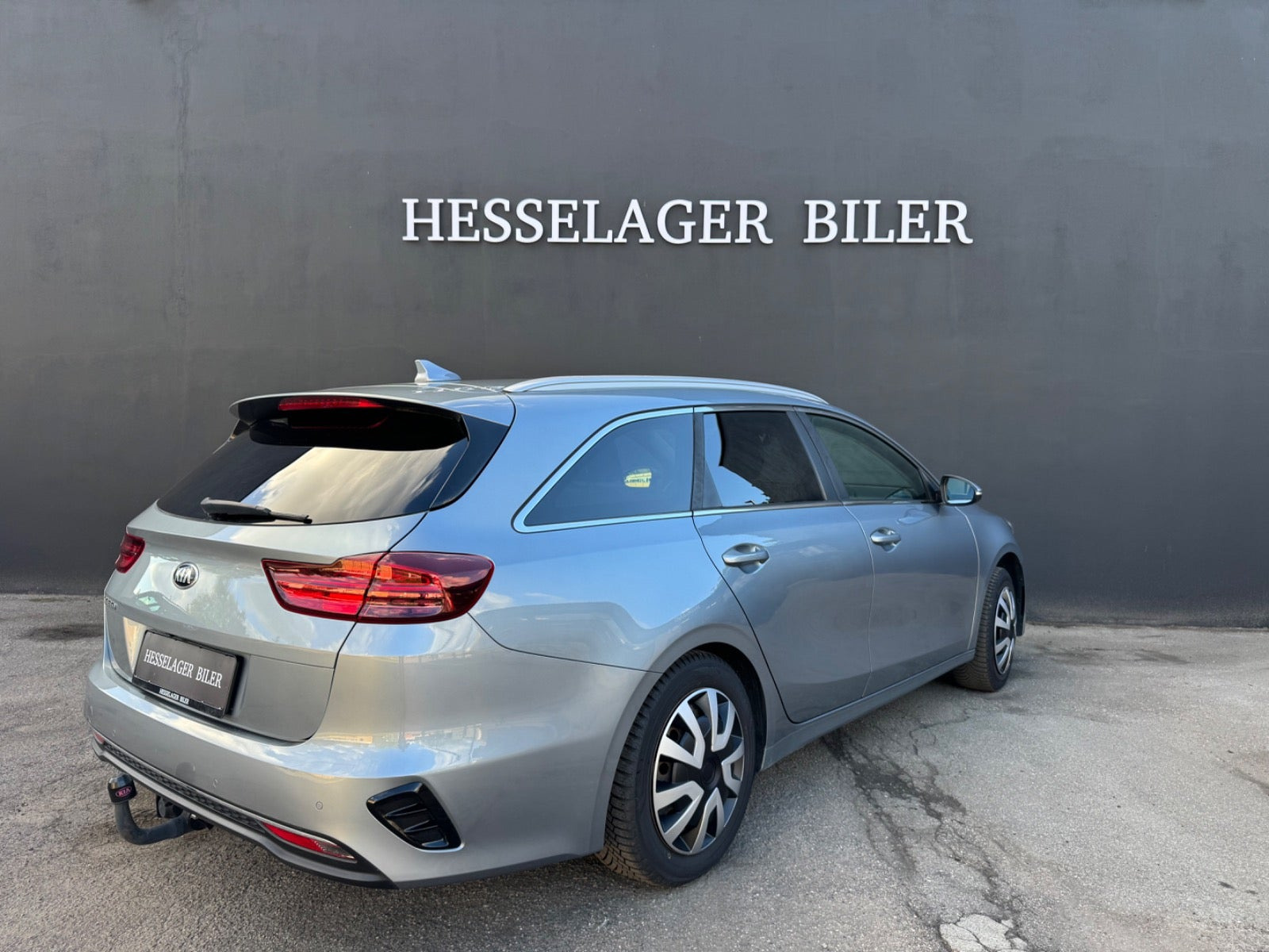 Grå Kia Ceed fra 2019