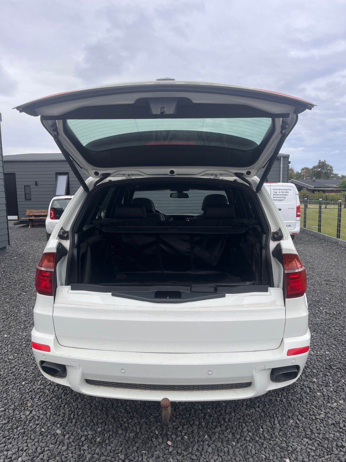 Hvid BMW X5 fra 2011