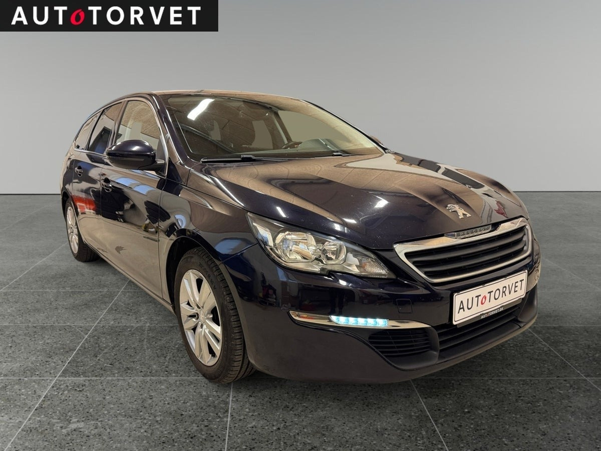 Blå Peugeot 308 fra 2015