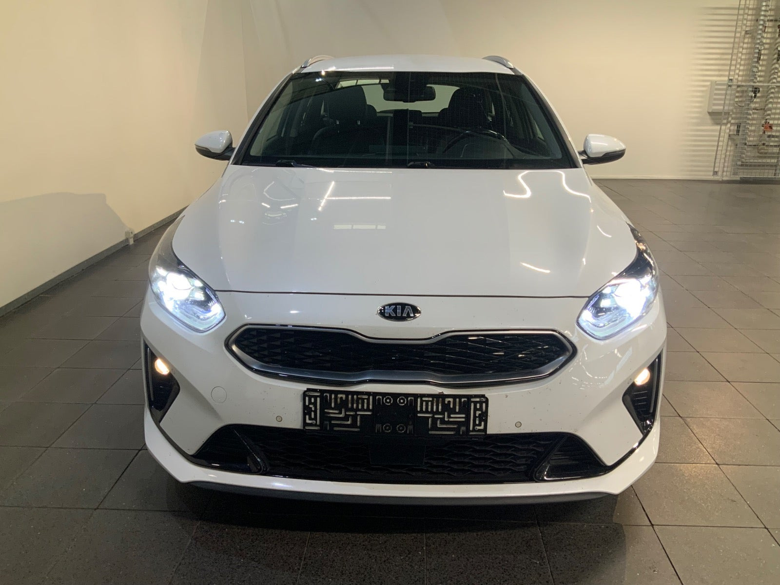 Hvid Kia Ceed fra 2020