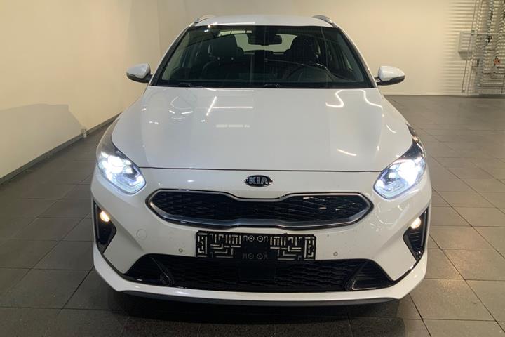 Hvid Kia Ceed fra 2020