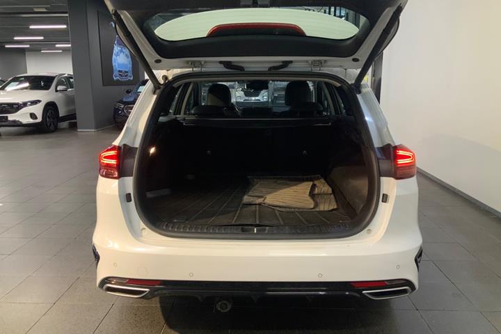 Hvid Kia Ceed fra 2020