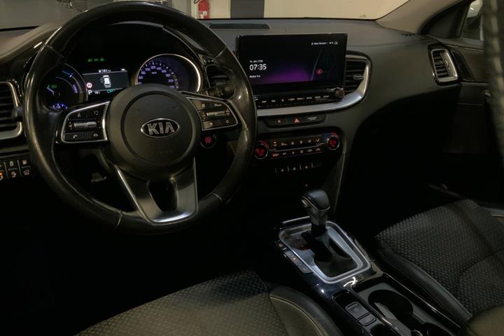 Hvid Kia Ceed fra 2020