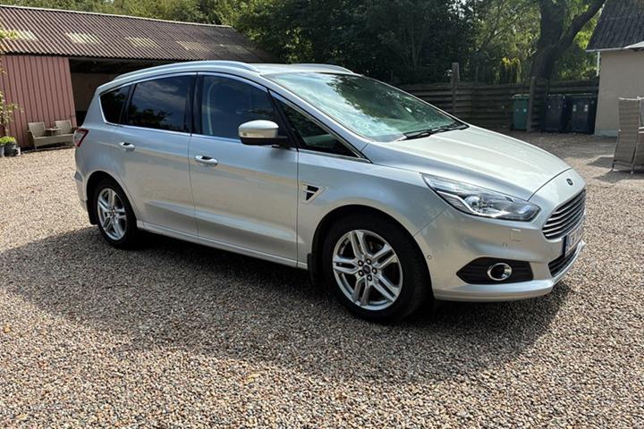 undefined Ford S-MAX fra 2019