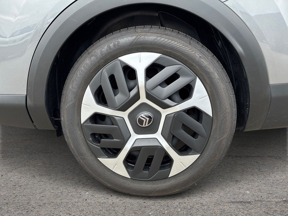 Grå Citroën ë-C4 X fra 2025