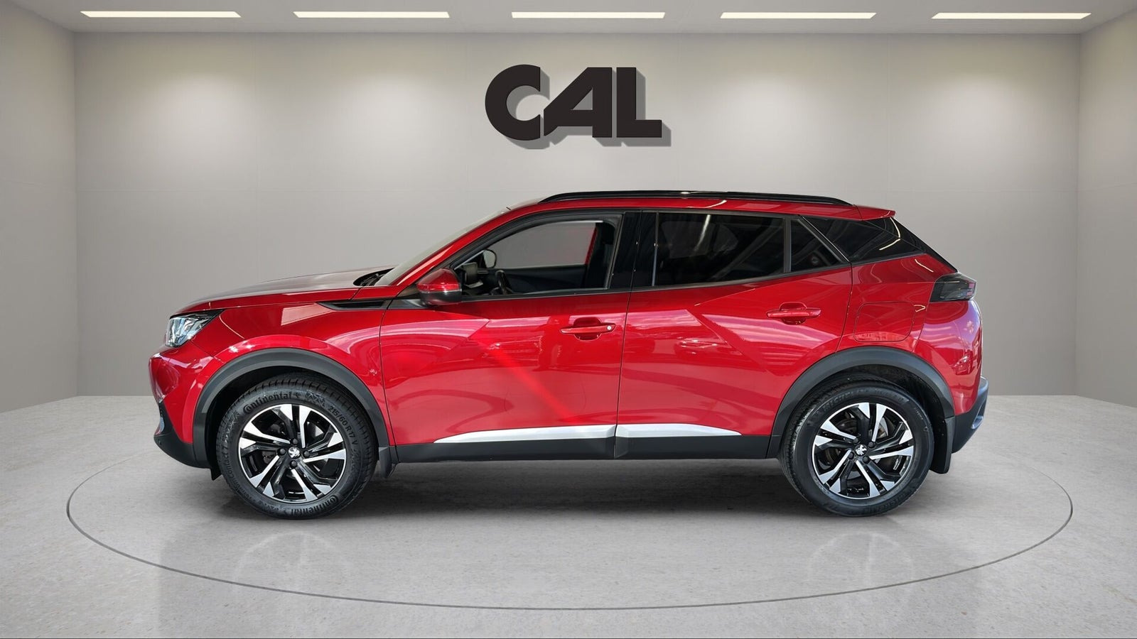 Rød Peugeot 2008 fra 2020