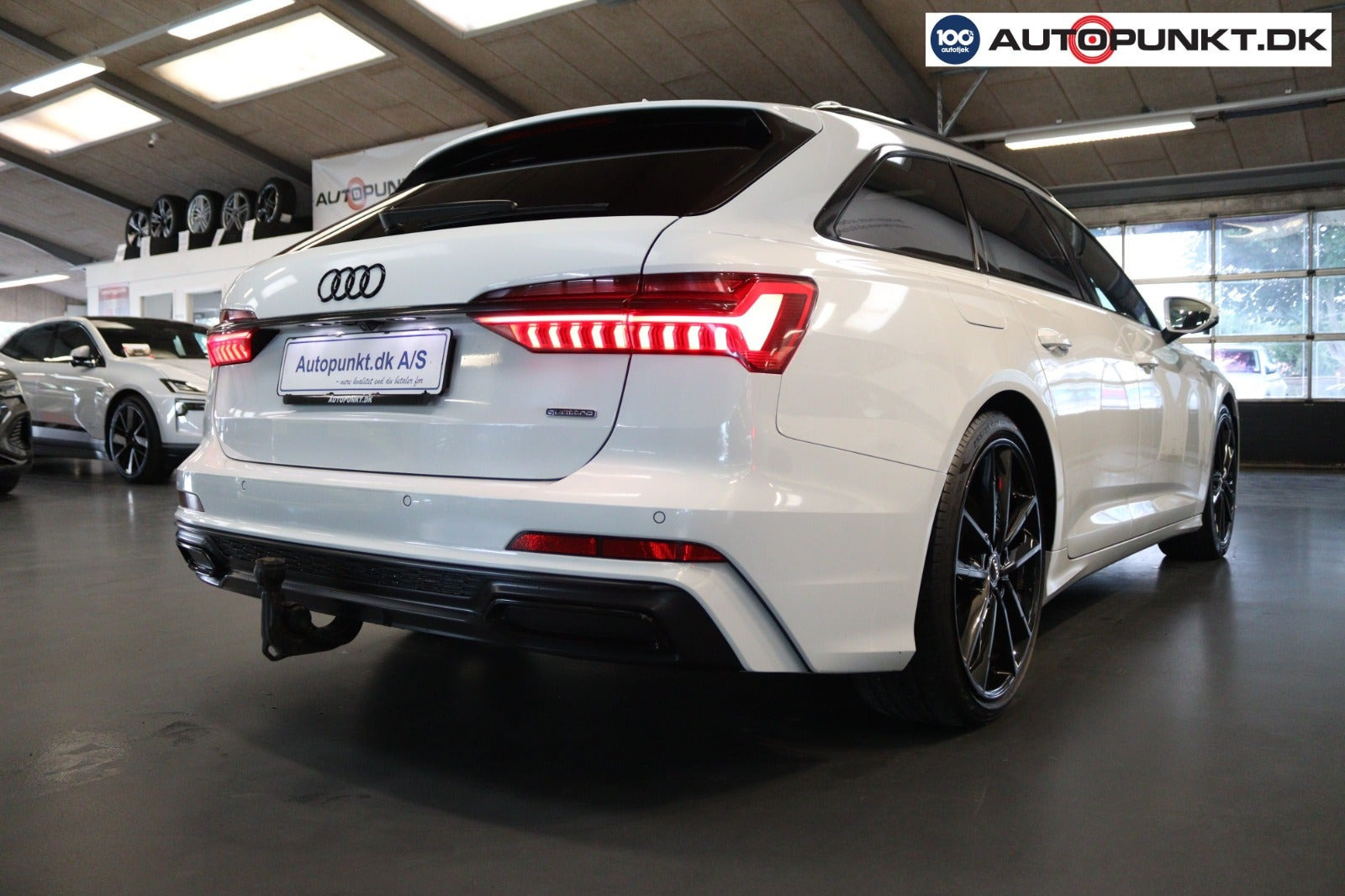 Hvid Audi A6 fra 2020