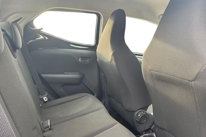 Sort Toyota Aygo fra 2018