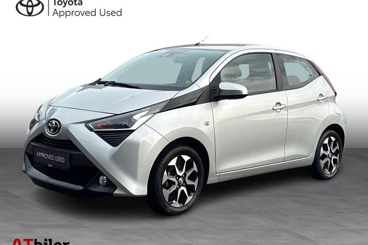 Sølv Toyota Aygo fra 2020