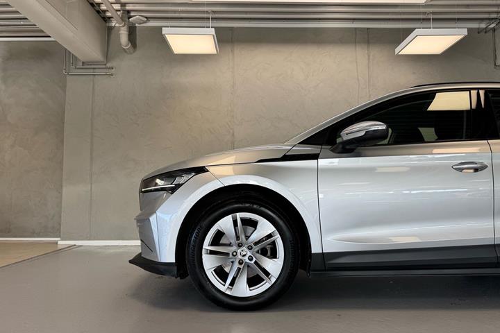 Sølv Skoda Enyaq fra 2021