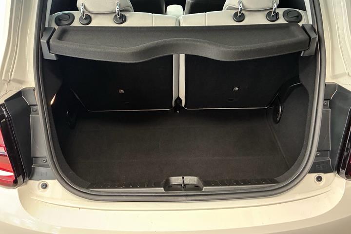 Hvid Fiat 500e fra 2023