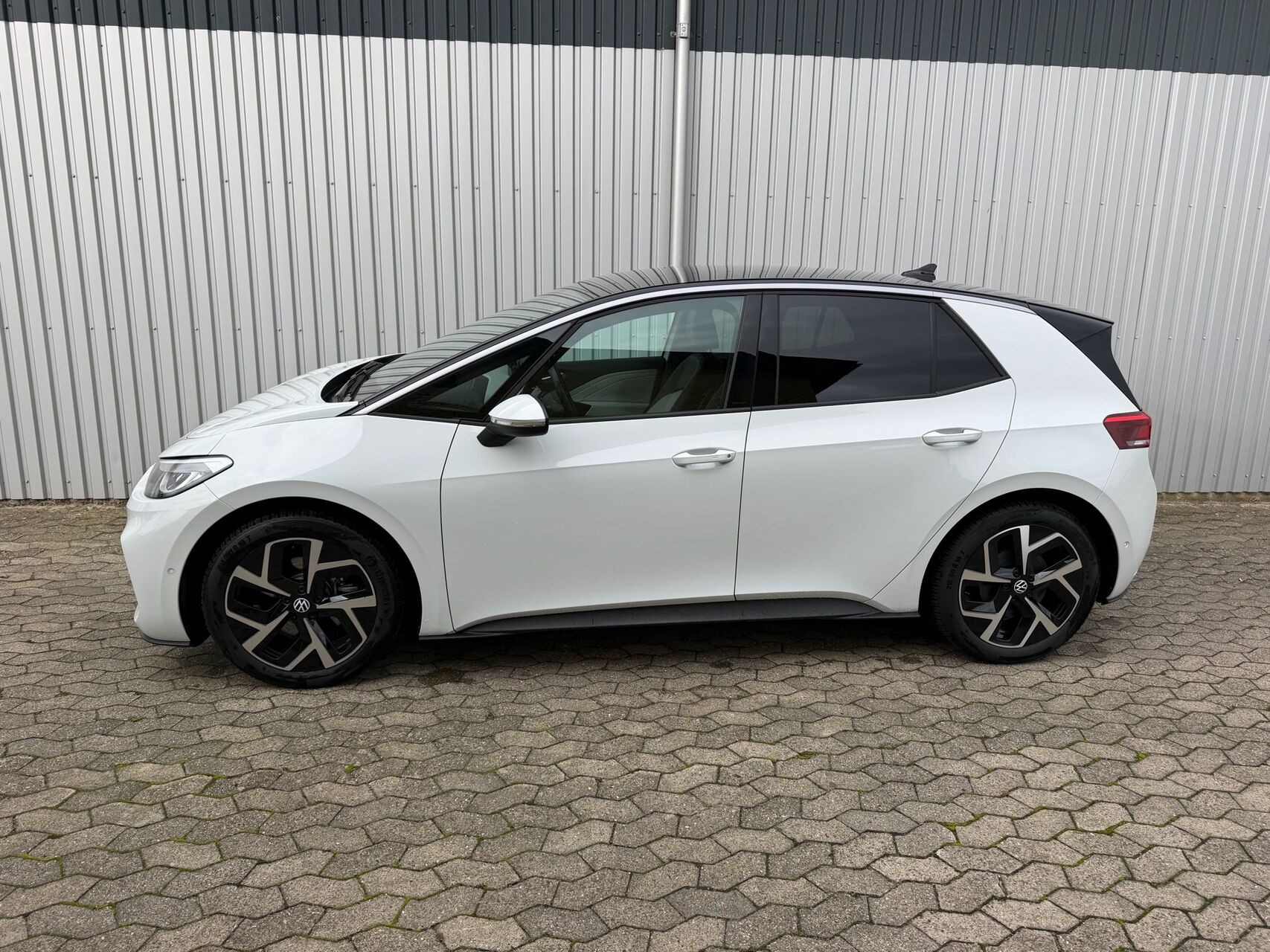 Hvid VW ID.3 fra 2024