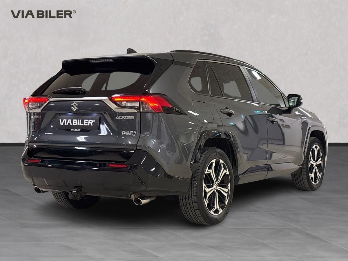 Sort Suzuki Across fra 2020