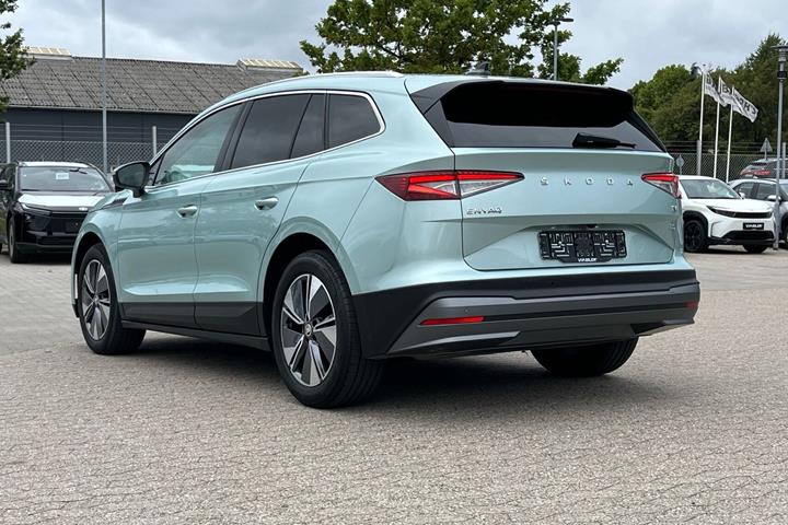 Grå Skoda Enyaq fra 2022