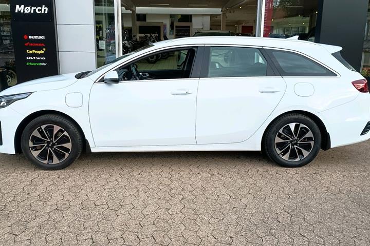 Hvid Kia Ceed fra 2020