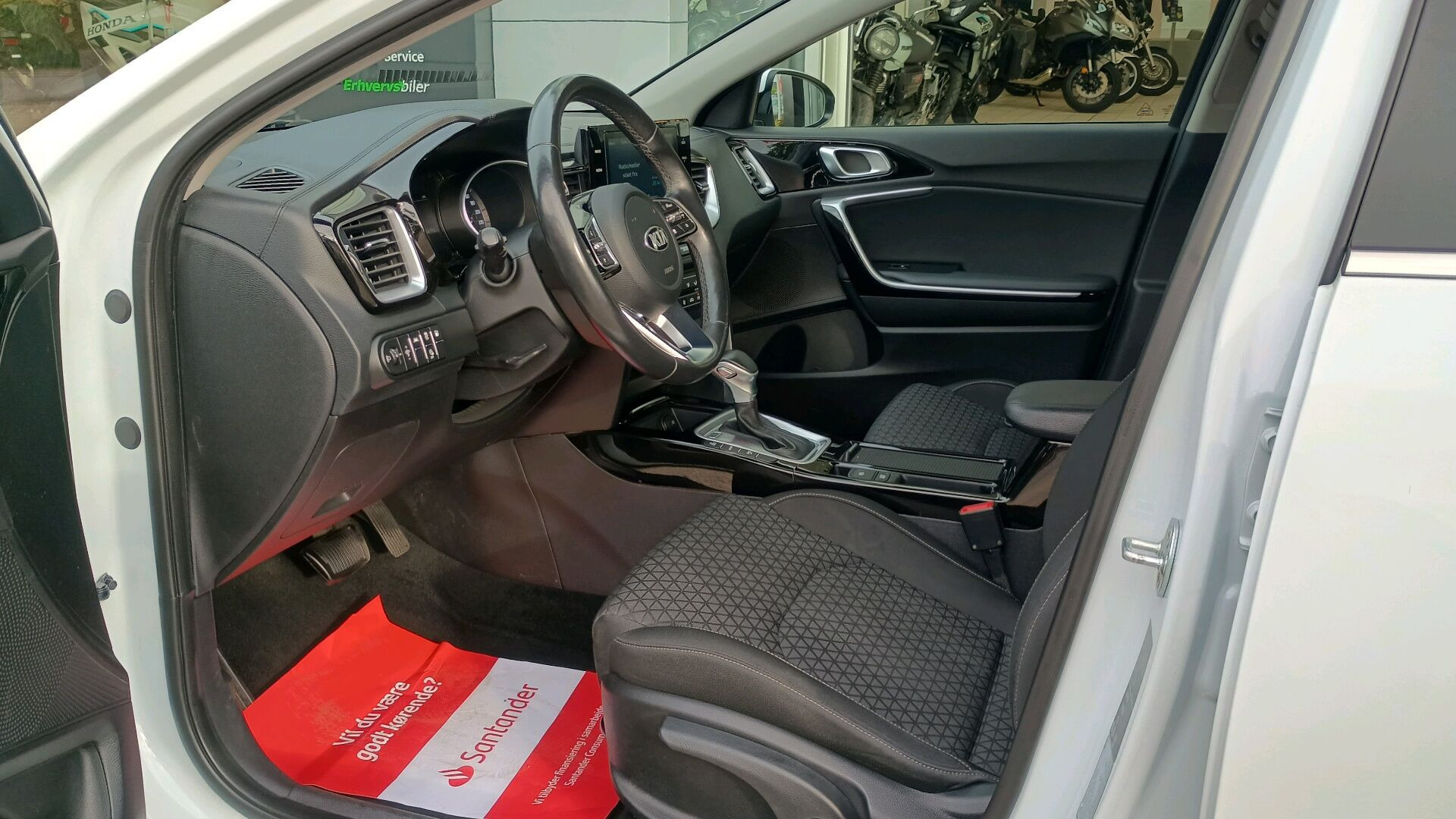 Hvid Kia Ceed fra 2020