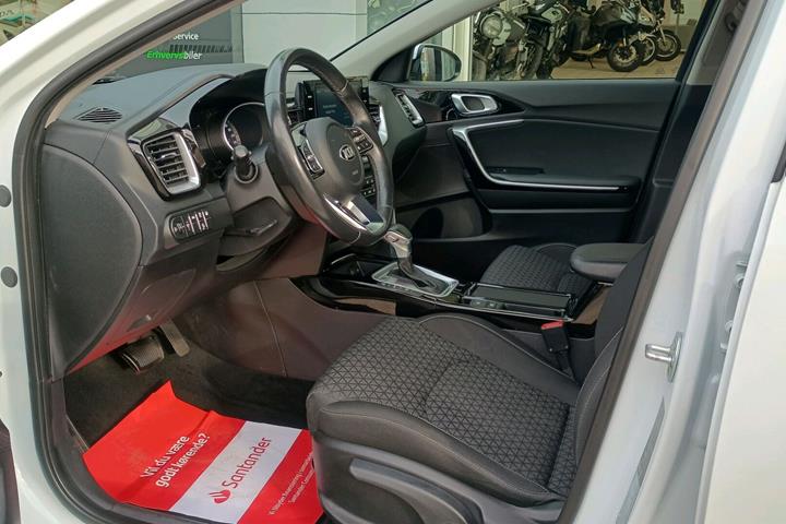 Hvid Kia Ceed fra 2020