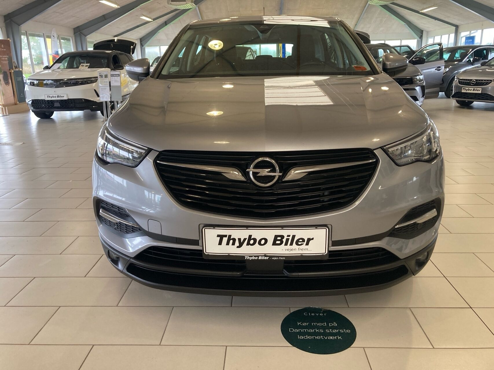 Sølv Opel Grandland X fra 2018