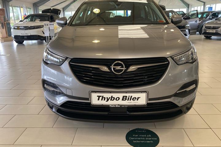 Sølv Opel Grandland X fra 2018
