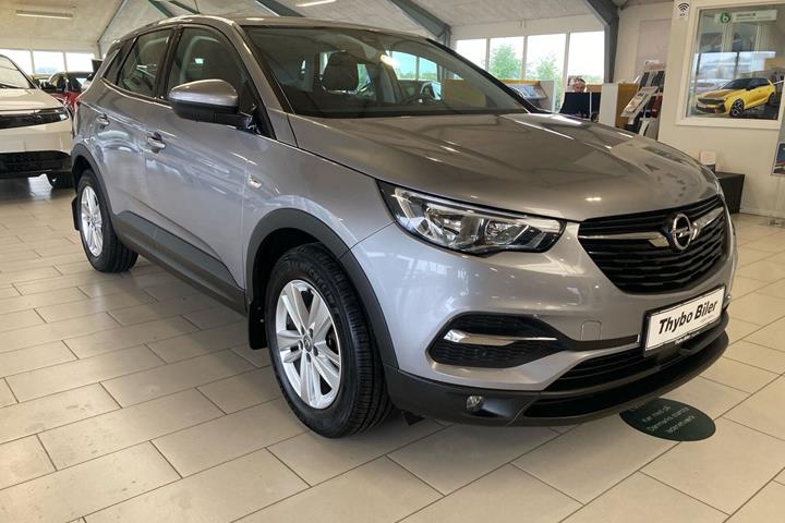 Sølv Opel Grandland X fra 2018