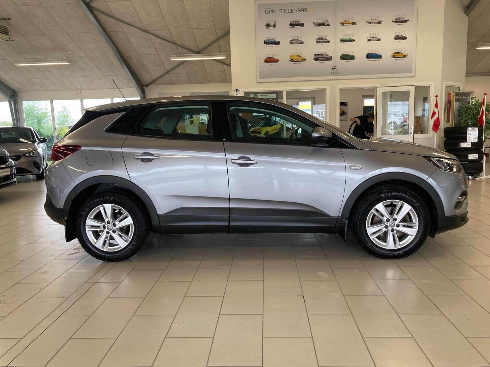 Sølv Opel Grandland X fra 2018
