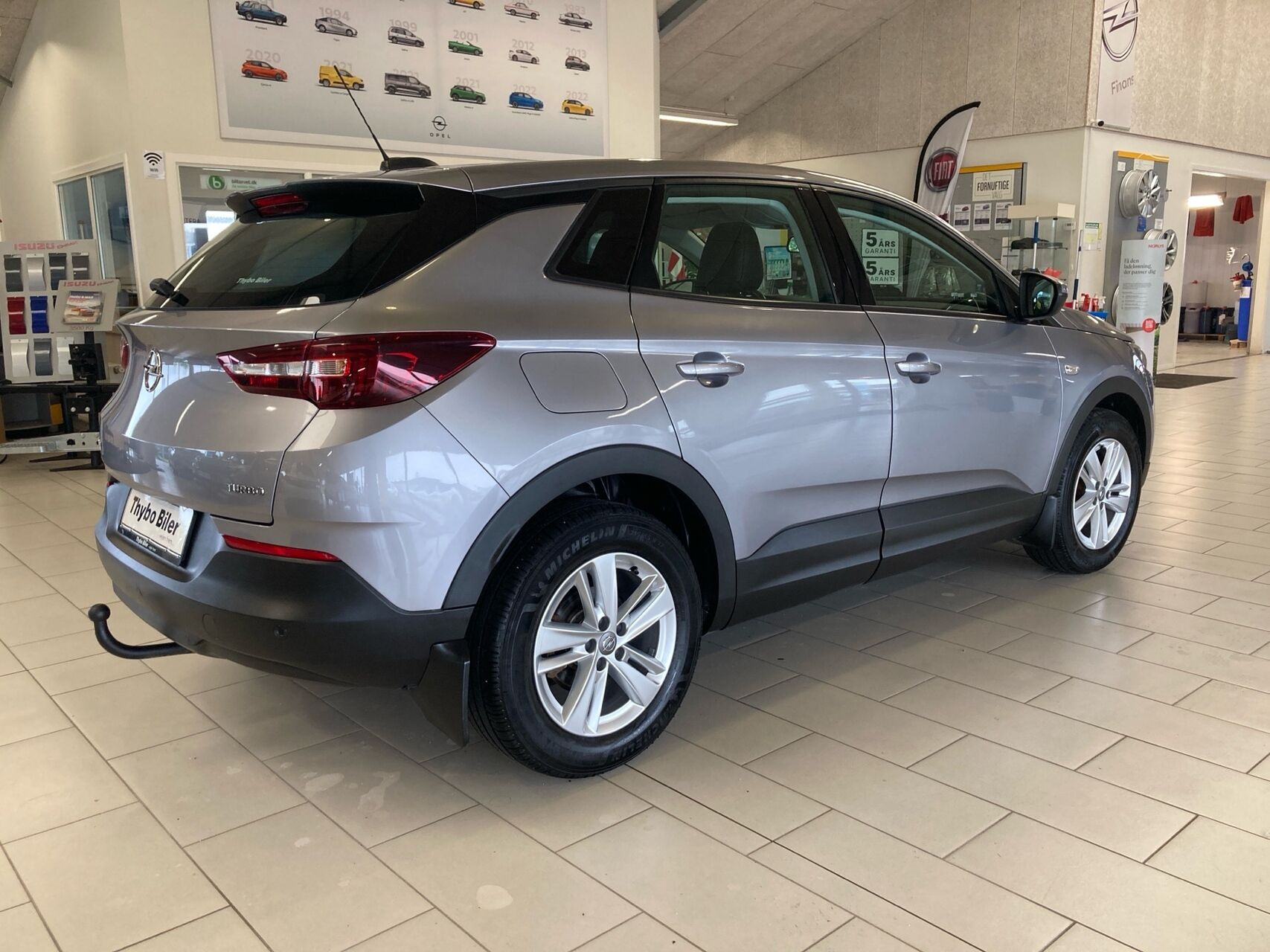 Sølv Opel Grandland X fra 2018