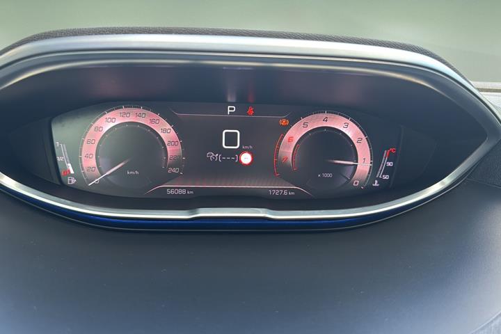Sort Peugeot 5008 fra 2024