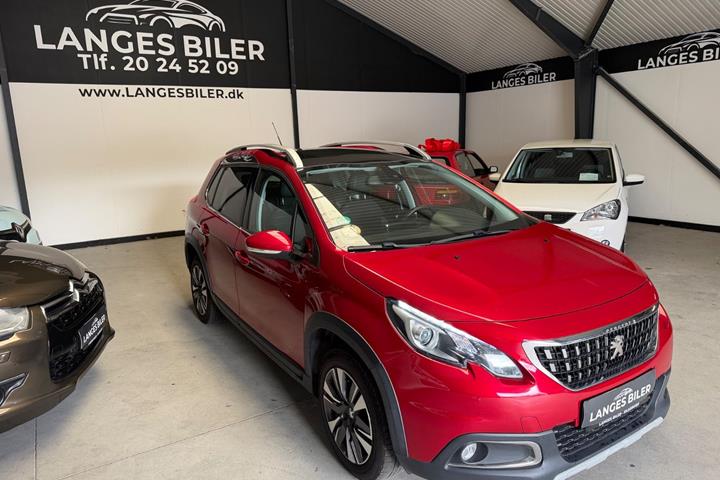 Rød Peugeot 2008 fra 2019