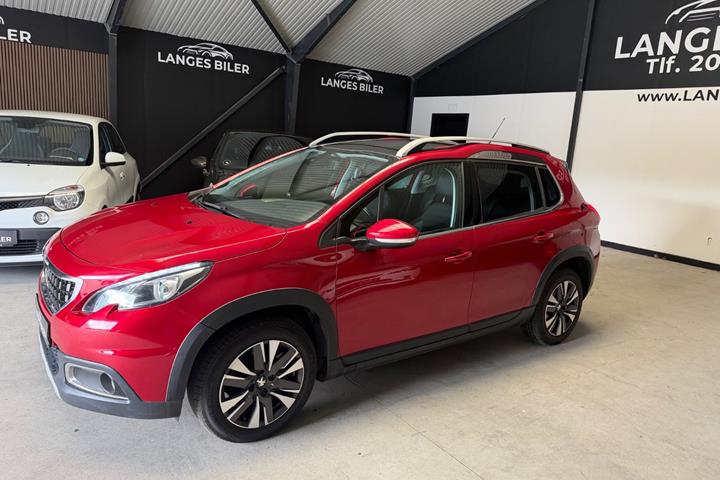 Rød Peugeot 2008 fra 2019