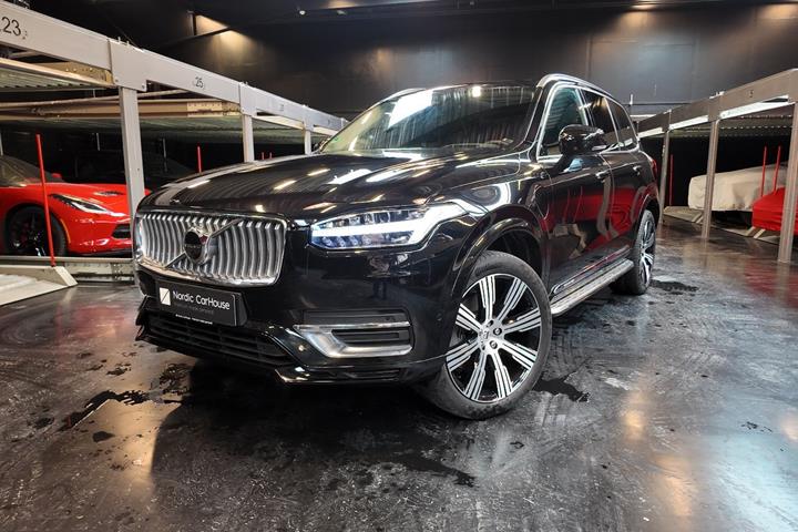 Sort Volvo XC90 fra 2023