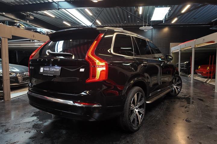 Sort Volvo XC90 fra 2023