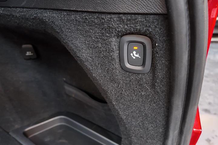 Sort Volvo XC90 fra 2023