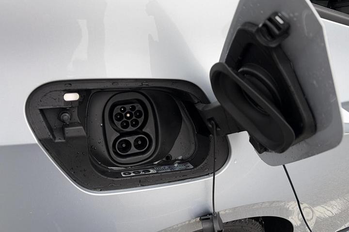 Sølv Cupra Born fra 2024