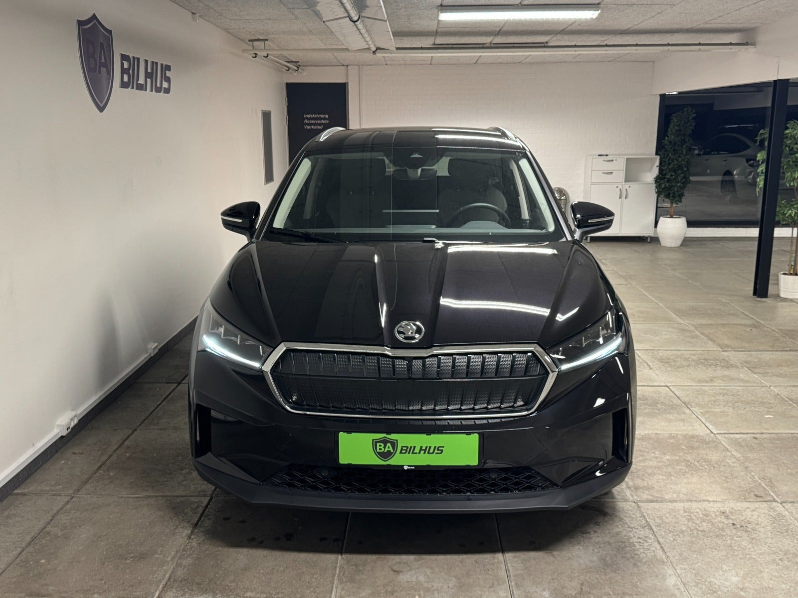 Sort Skoda Enyaq fra 2025